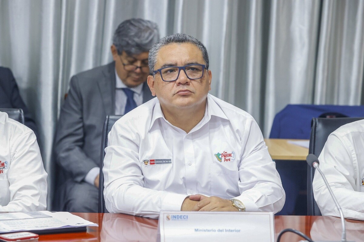 Scandal in Peru: Investigations into the Minister of the Interior