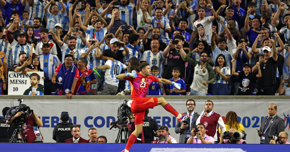 Сборная Перу сыграет с Канадой за место в финале