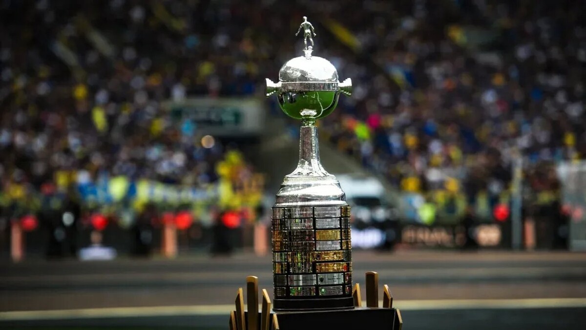 Copa Libertadores Final Delayed by 15 Minutes