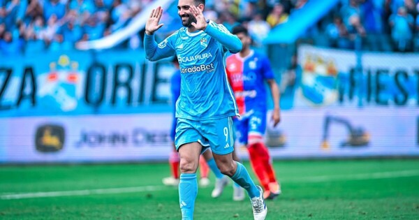 Хет-трик уругвайца в Спортинг Кристал