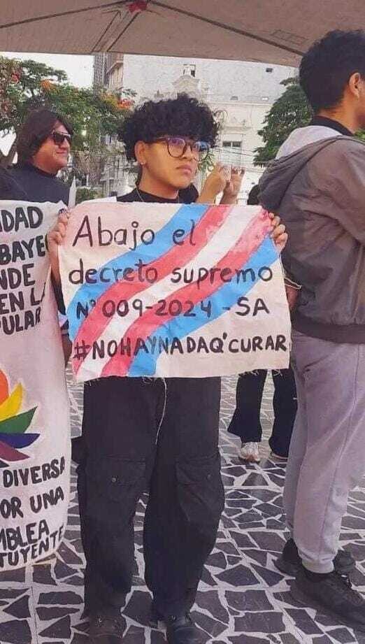 Лиз Медрано осуждает дискриминационное законодательство против трансгендерного сообщества в Перу